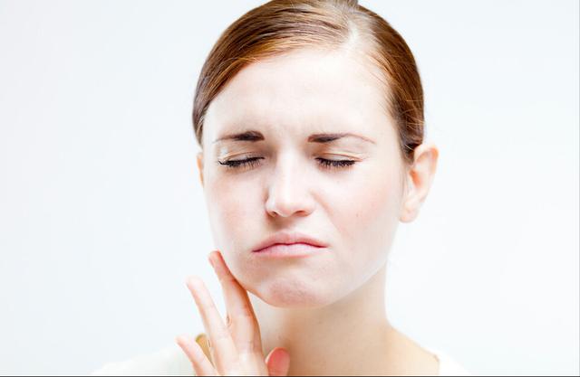 湿着头发睡觉的5大危害？再晚也要吹干再睡，建议改掉这个坏习惯