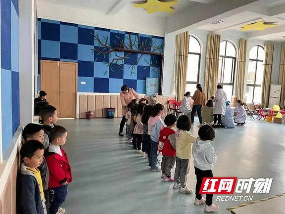 幼儿|岳阳：体检进校园 为儿童健康保驾护航