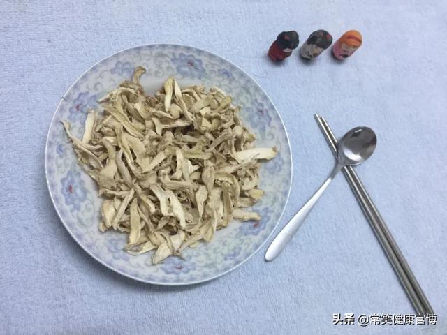 大冬天，别指望一碗姜汤就能让胃舒服，你连胃寒胃热还没分清