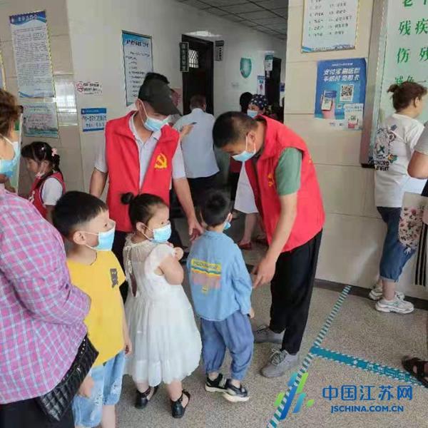 医生|建湖县九龙口邀请名院名医前来开展大型儿科义诊活动