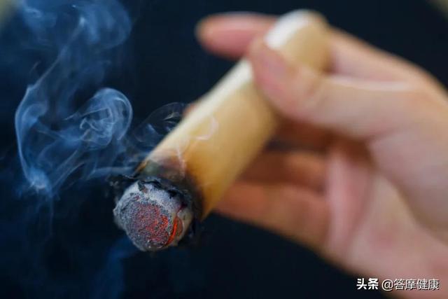 身体出现6个现象，说明你的经络「堵」了！几个办法疏通全身