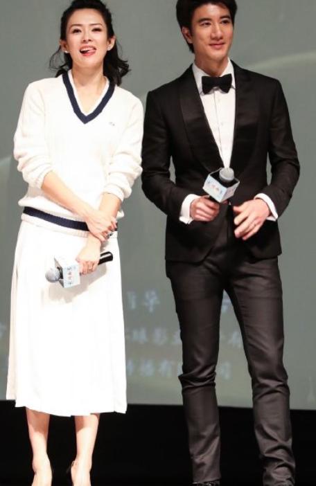 5岁就追星?章子怡备礼物快吐血,女儿收获王力宏肌肉照心满意足|9号放映厅