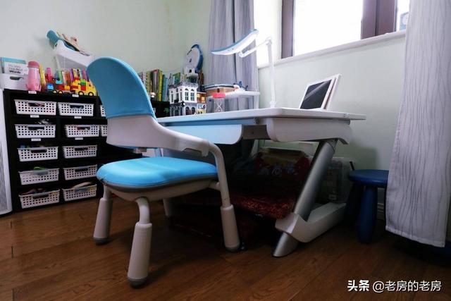 [超级宝妈]绘本网课做手工，健康方便耐折腾的儿童学习桌面分享