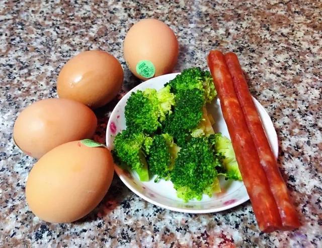 变着花样吃腊肠！醇厚浓郁，越嚼越香！还是小时候熟悉的味道