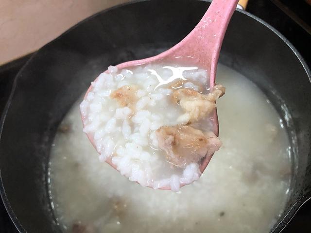 熬大骨汤，记住“2不放2诀窍”，汤汁浓白鲜美，味道香还没腥味