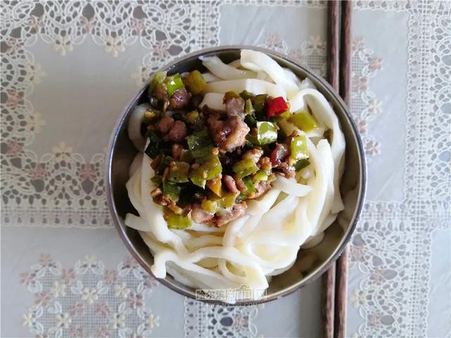 伊人|今天的温暖，都是这碗面给的｜人间烟火味，最抚凡人心