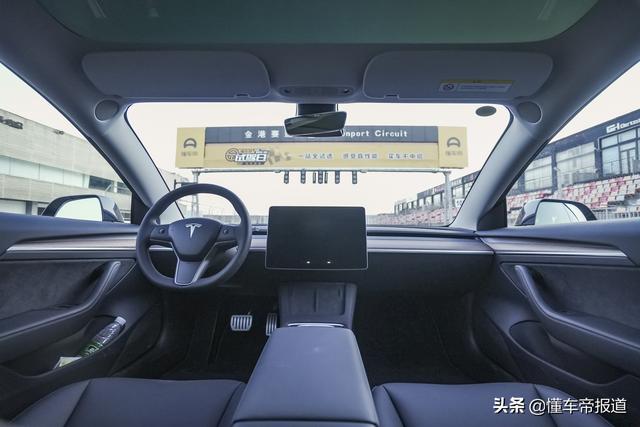 试驾｜官降不是一般香 试驾MODEL 3 高性能版