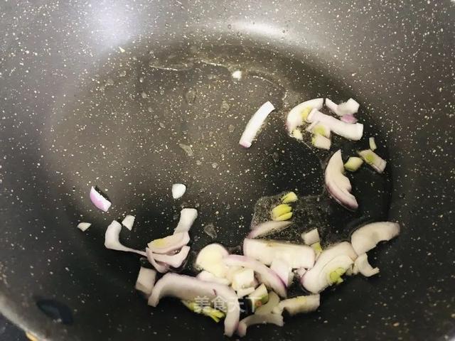 堪比吉野家的秘制肥牛饭，你一定要试试