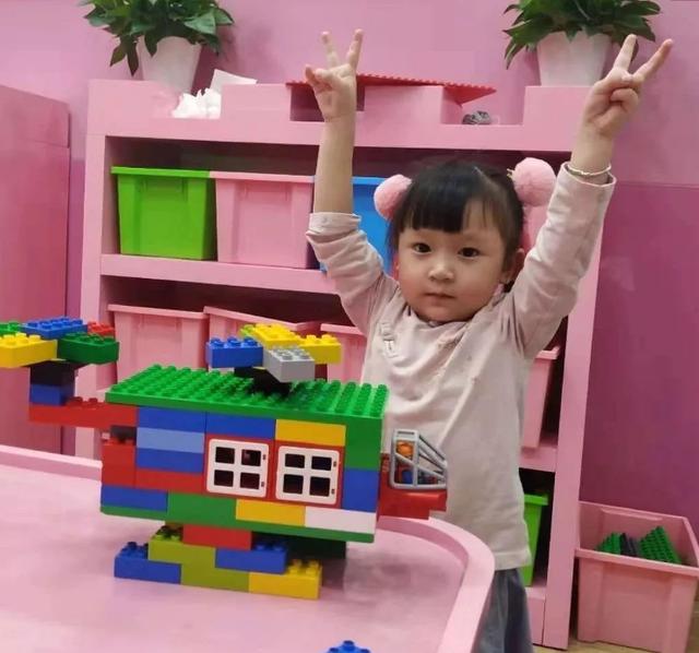 [超级宝妈]孩子急躁老不好，家长引导很重要，网友：这就回家开导我娃