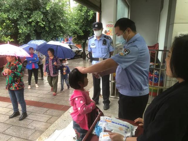 你的育儿经|綦江公安｜蜀黍护航辖区幼儿园开学