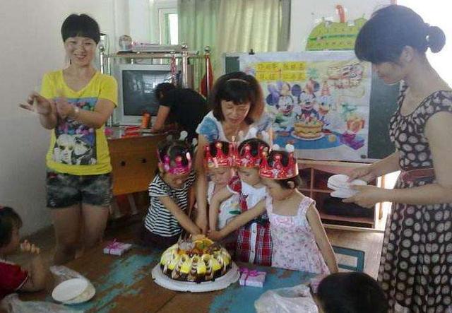 超级宝妈@4岁女儿过生日，老师特意嘱咐买“双层蛋糕”，宝妈听了一头雾水