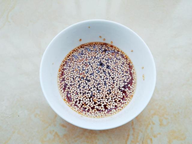 老妈做了六十多年的开胃刮油菜，成本不到2块钱，吃过的都说好