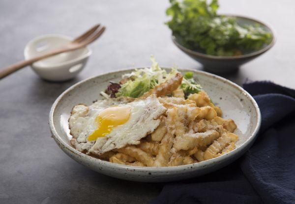 最适合冬天吃的芝士美国曲薯配煎蛋沙拉，美味又暖身