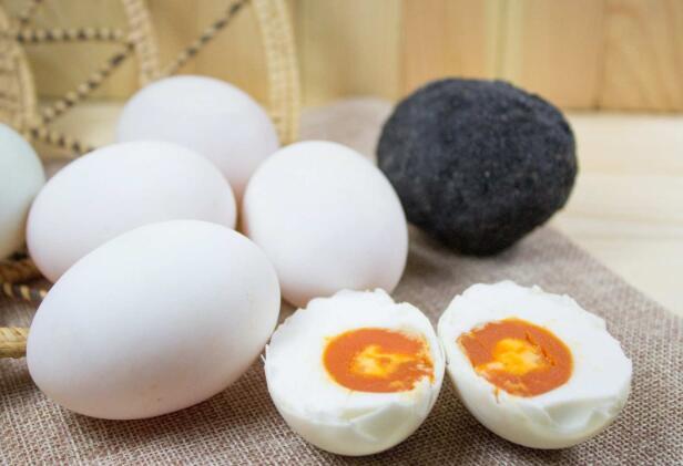 高血压为何如此高发？医生：与这3个因素脱不了关系，尽量避免