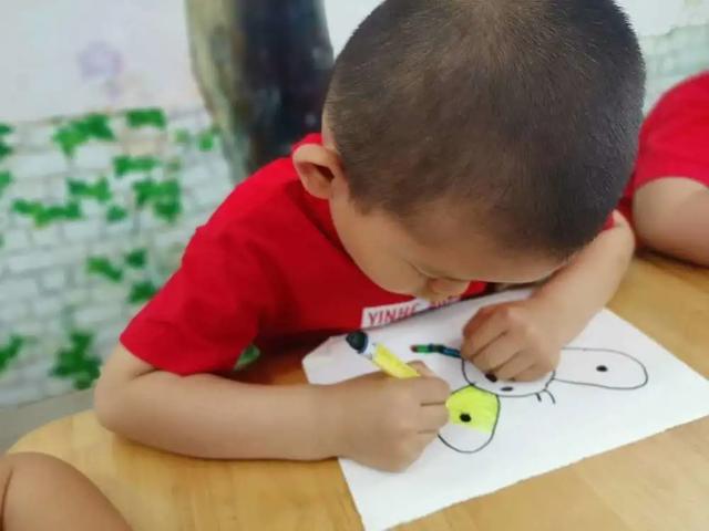 齐鲁东营资讯|亲亲宝贝欢迎“回家”——广饶街道中心幼儿园的开园第一天