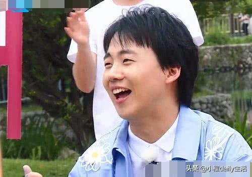 奔跑吧:蔡徐坤玩棒球时,谁注意郭麒麟的表情,满脸嫌弃藏不住|9号放映厅