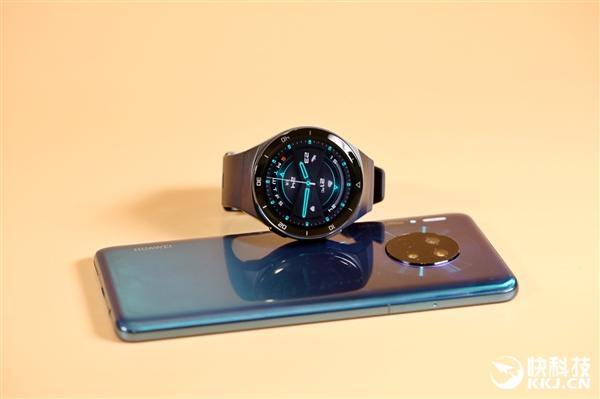环球网@支持100种运动模式 华为Watch GT2e曜石黑开箱图赏