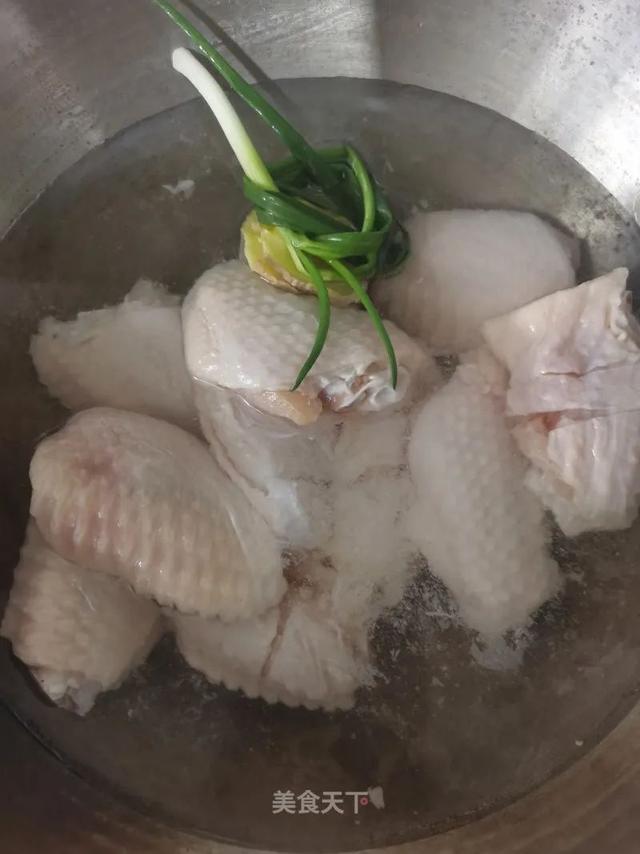 可乐鸡翅：好吃到舔手指，新手也能零失败