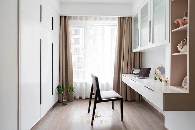 难怪入墙设计广受小户型喜欢，门入墙省空间、水龙头入墙高级