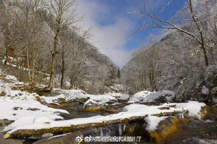 「光明网」一起看雪落神河源，感受最纯粹的美