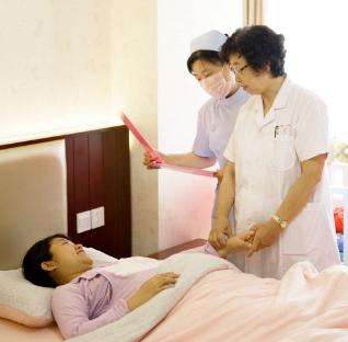 超级宝妈■“产后宫缩痛”，疼到六亲不认，新妈妈早了解正确缓解