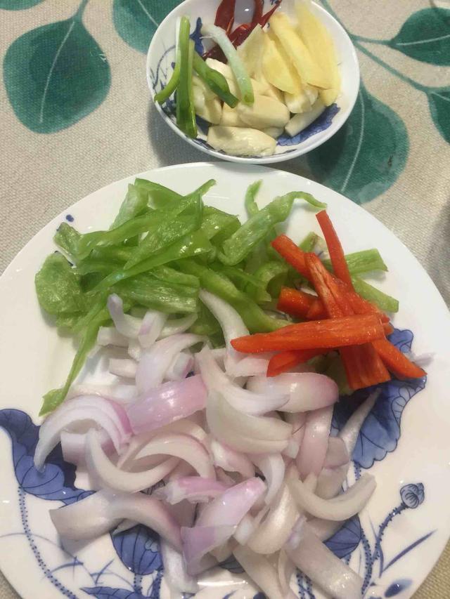你的育儿经▲4月,这菜再贵也要给孩子吃!提高抵抗力,促进骨骼发育,快收藏