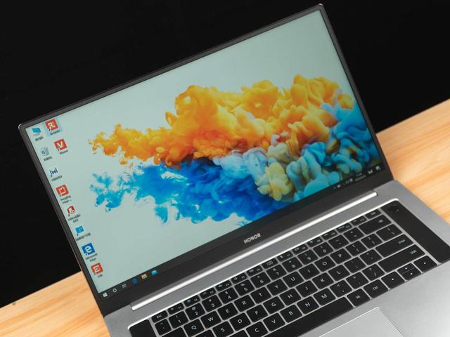 下台笔记本何必是MBP？荣耀Magicbook Pro真不错