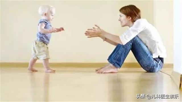 [你的育儿经]宝宝在学走路的时候需要注意哪些？