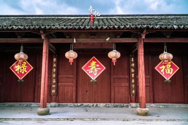 「旅行柚子君」“天下第一桃园”惊艳回归,在桃花盛开的地方遇见泼墨人家
