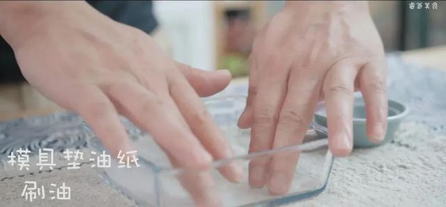 你的育儿经▲冬天孩子易感冒，常吃这款辅食，润肺止咳，宝宝少感冒，雪梨蒸糕