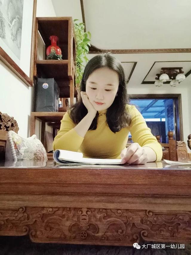 『你的育儿经』春暖花开,书香为伴——大厂城区一幼世界读书日活动