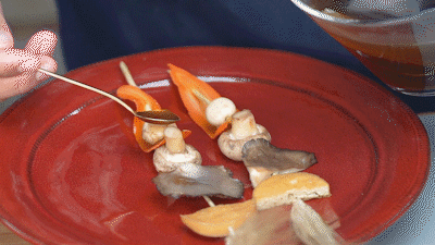 馋了半年，终于吃到了它！肥美的口蘑，清爽的胡萝卜...