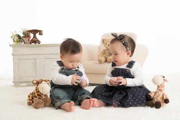 「超级宝妈」‘这是我的，才不要分给你！’做这三件事，让孩子学会分享