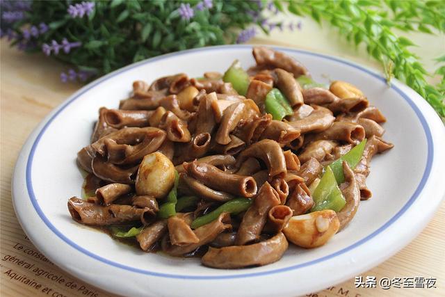 冬季下酒硬菜，餐馆都吃不到，越嚼越香，比猪大肠还好吃