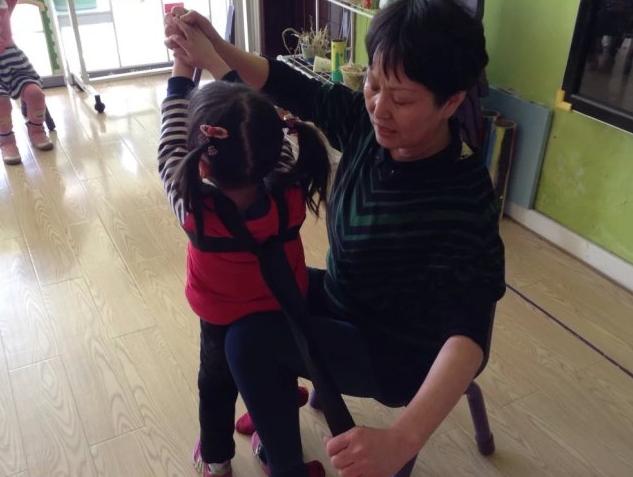 「超级宝妈」孩子的颜值由哪些因素决定？除了父母遗传，还有这两点不容忽视