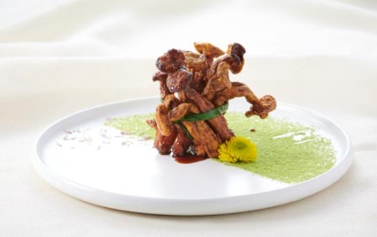 鹿茸|玫瑰盐蒸河虾、“高配版”绿豆汤、山药大理石冻糕……老字号夏季菜单上新