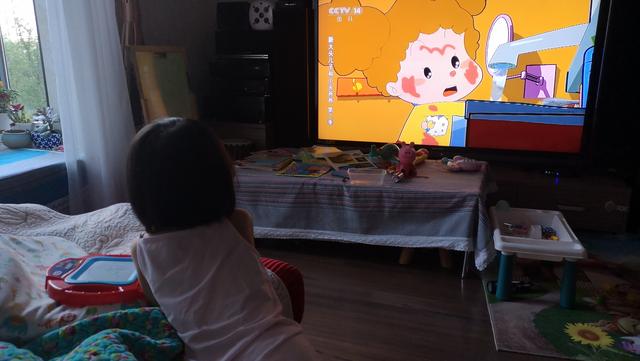 相亲相爱|第915天 英语超级写作奶爸,以双语日记倾心记录女儿生活