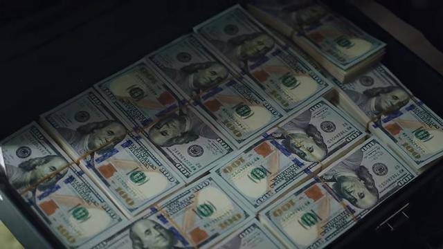 『资讯早知道』《猎狐》王柏林打烂一手好牌,用这点钱打发孙铭,还误交猪队友