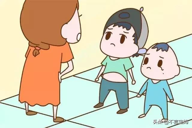 [你的育儿经]兄妹刚出生就一直亲，护士都分不开，这一幕实在太暖心了