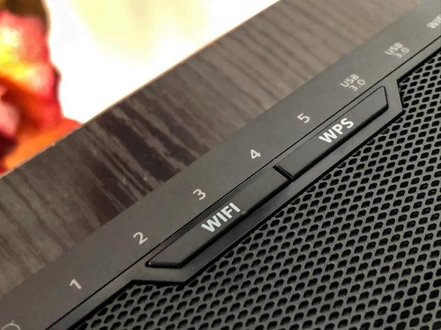 划破wifi6时代的夜鹰：网件RAX80 AX6000路由器