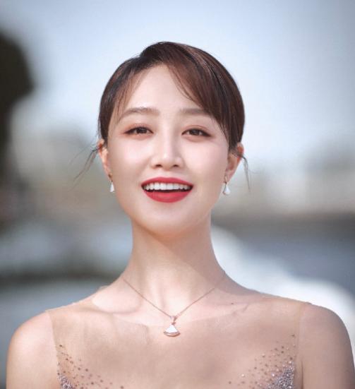 喵酱|拥有“女主脸”的人，一般都有这三个特征，很多人都输在第3点上