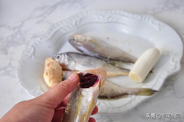 冬天应多吃的大炖菜，高蛋白低热量，吃到最后汤还是热乎乎的，鲜