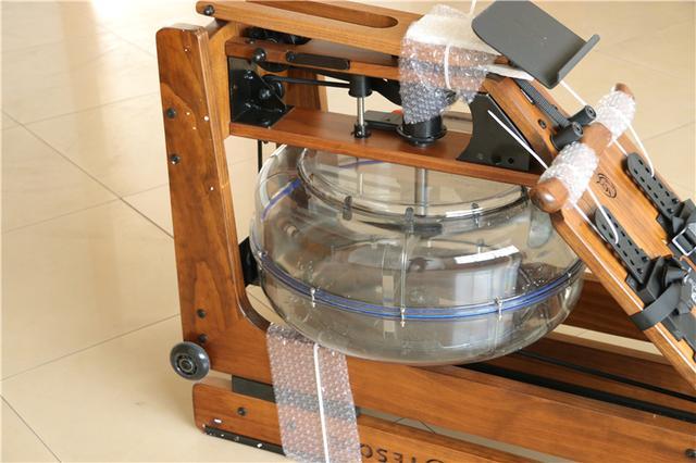 老罗推荐入手，可锻炼全身83%的肌肉，野小兽划船机开箱分享