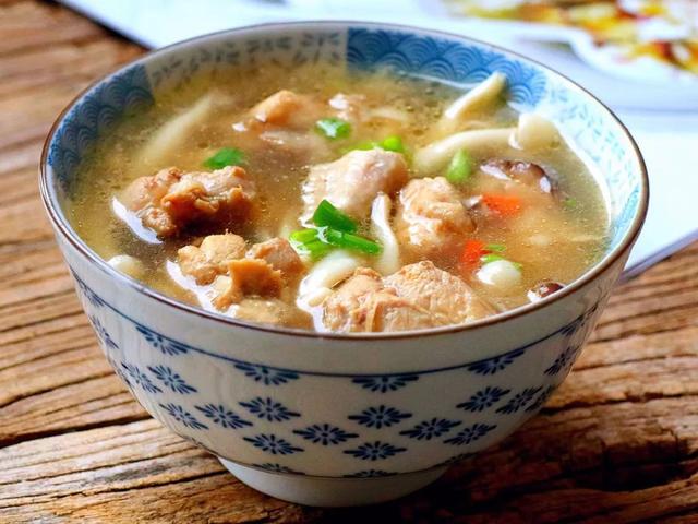 家常版地三鲜教程来了！茄子软糯，土豆粉面，蒜香浓郁超下饭