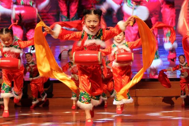 「乐学颛桥」（第2期）妙“剪”生花，民艺回归童心，乐玩腰鼓，敲出欢乐一片