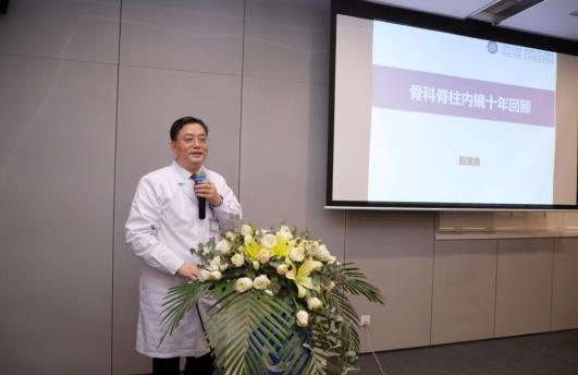 突出|15岁学生椎间盘突出导致坐立困难 专家解读：年轻人久坐、肥胖是重要诱因