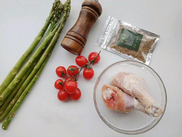 鸡排去腥要用它，比料酒味道好，清新芬芳微酸开胃，现在就流行它