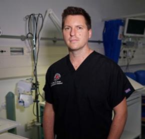 生命有悲欢离合，发生在重症监护室的故事最令人震动