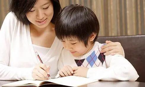 「你的育儿经」养育孩子难？这本书教你如何轻松做爸妈