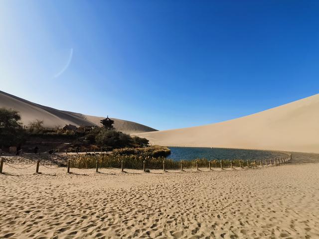 [风雪路]出现在西部歌王王洛宾歌曲中的地方，如今各个是旅游热门地